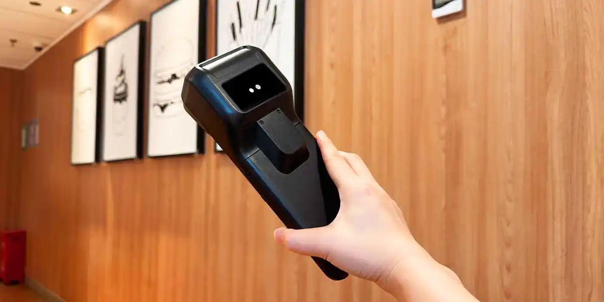 Z92 ZOS(安卓13.0)手持智能终端